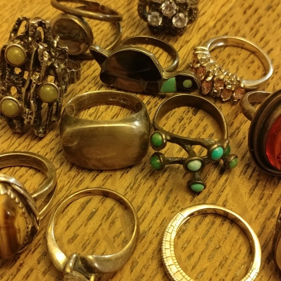 7 Vintage Sterling Rings Sold as a Lot - Picture 6 of 6